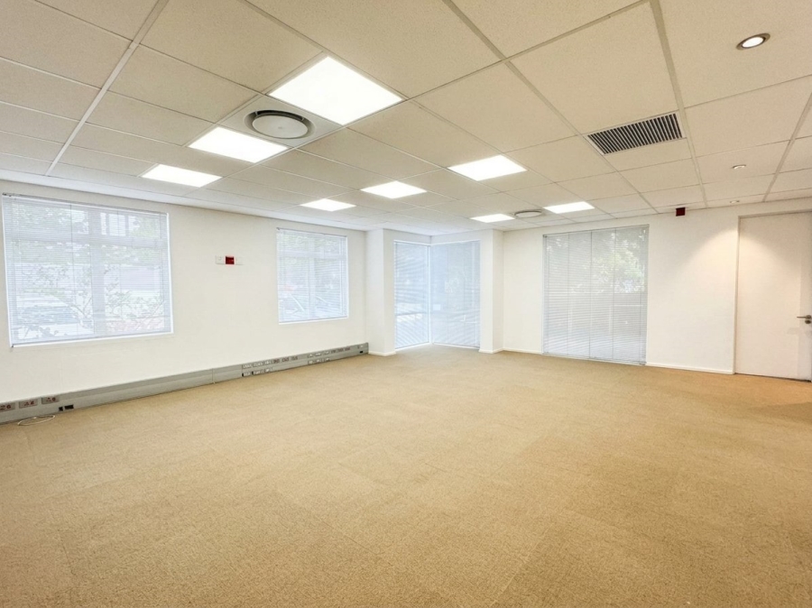 To Let Commercial Property for Rent in Mouille Point Western Cape